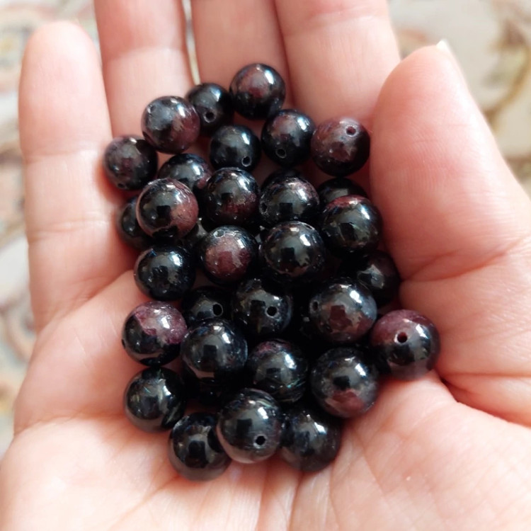 مهره سنگ گارنت سایز 8 سنگ اصل درجه یک گوی سنگ سوراخ دار