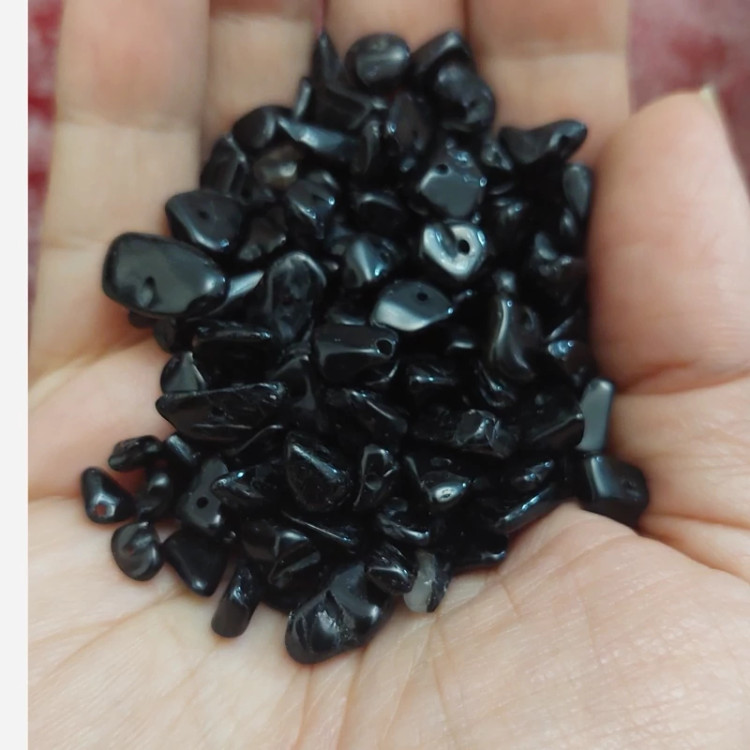 مهره سنگ تورمالین سیاه چیپسی سوراخ دار سنگ اصل طبیعی