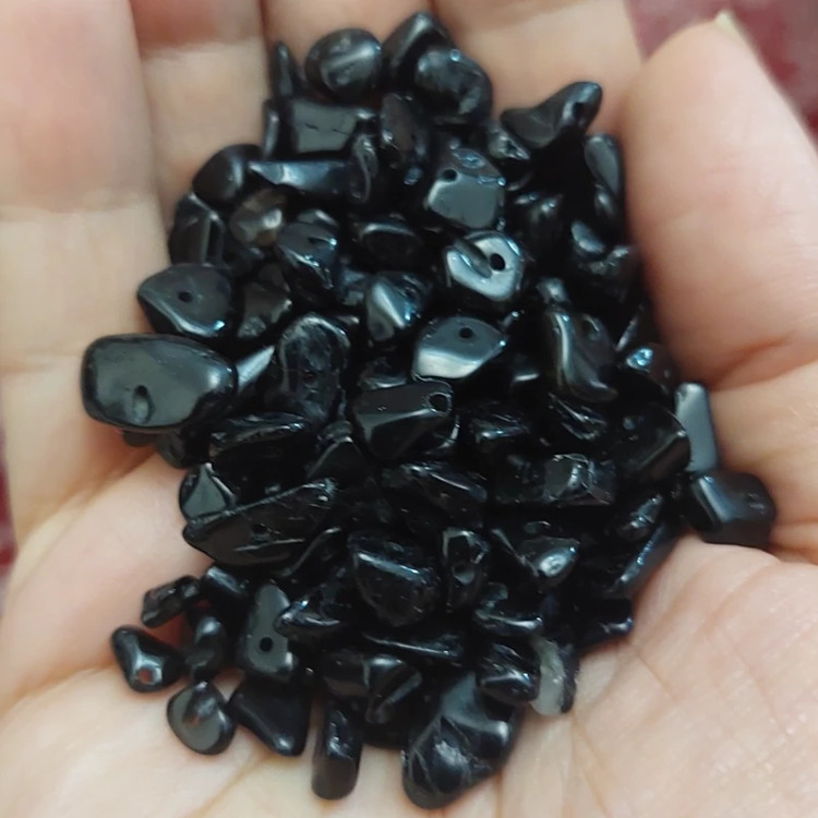 مهره سنگ تورمالین سیاه چیپسی سوراخ دار سنگ اصل طبیعی