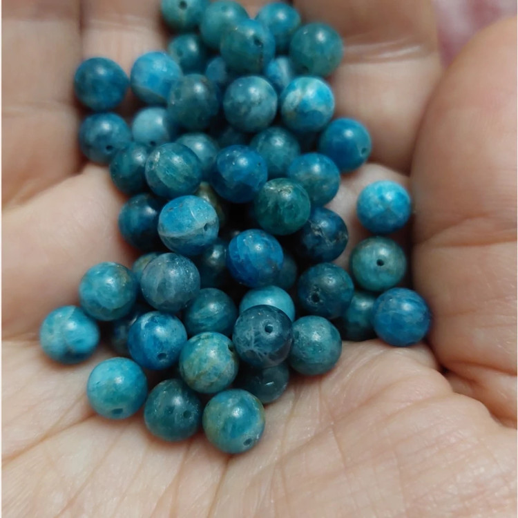 مهره سنگ آپاتیت سوراخ دار سایز 6سنگ اصل طبیعی سوراخ دار