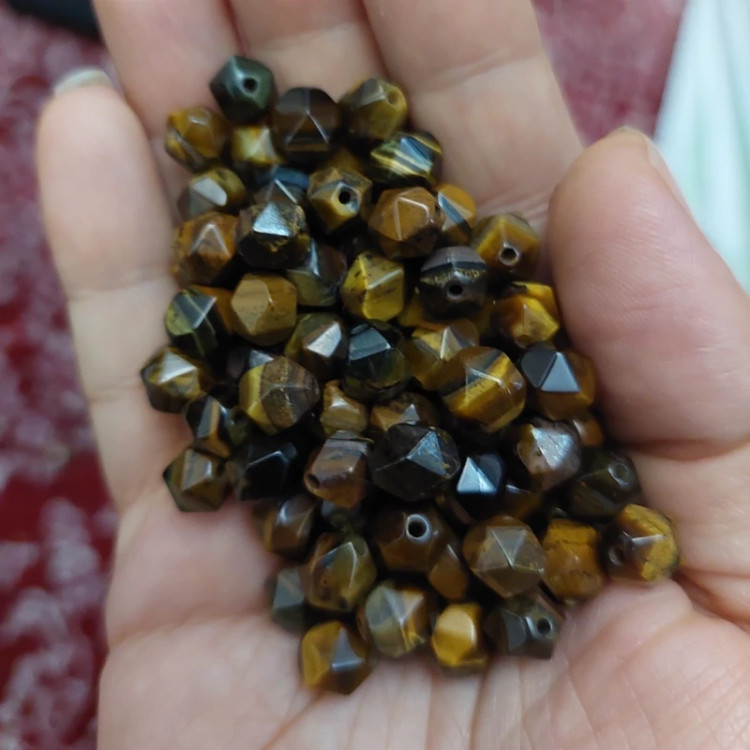 مهره سنگ چشم ببر تراش استار سایز 8 سنگ اصل طبیعی سوراخ دار گوی