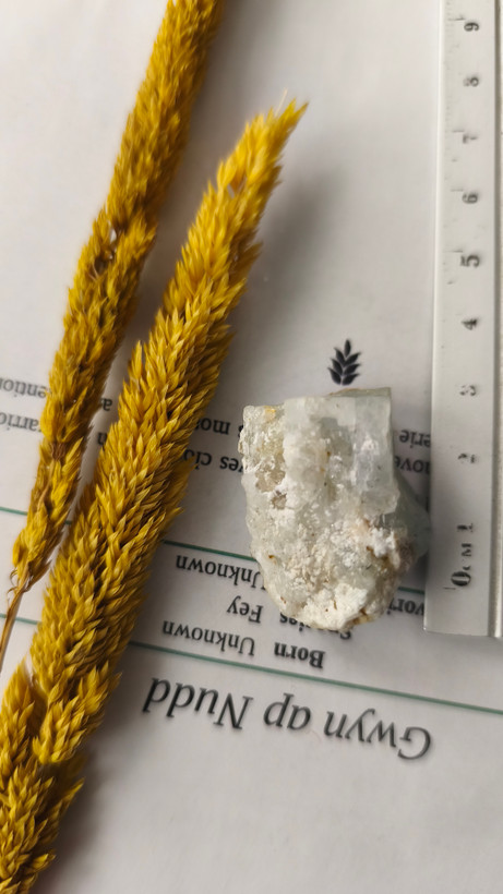 سنگ آکوامارین تراش نخورده 20گرم سنگ اصل طبیعی معدنی کلکسیونی