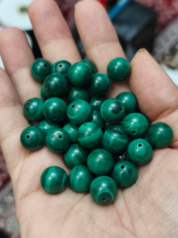 مهره مالاکیت سایز ۱۰ اصل کنگو سوراخ دار طبیعی
