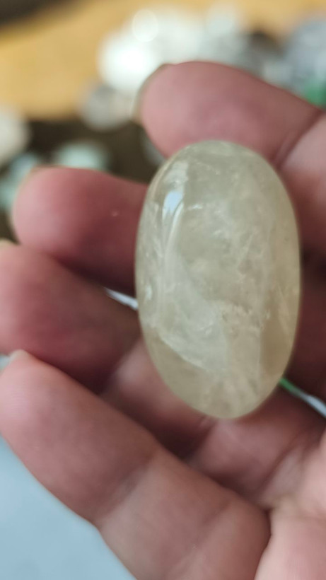 سنگ تامبل کوارتز لیمویی ۲۱گرم اصل طبیعی لمون کوارتز