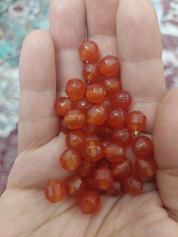 مهره سنگ جیدنارنجی8میل تراش ۲۰۲۱ اصل معدنی سوراخ دار