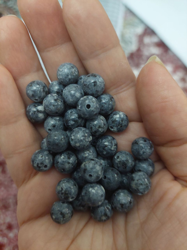 مهره سنگ سرپانتین خاکستری طوسی سایز ۸اصل معدنی سوراخ دار