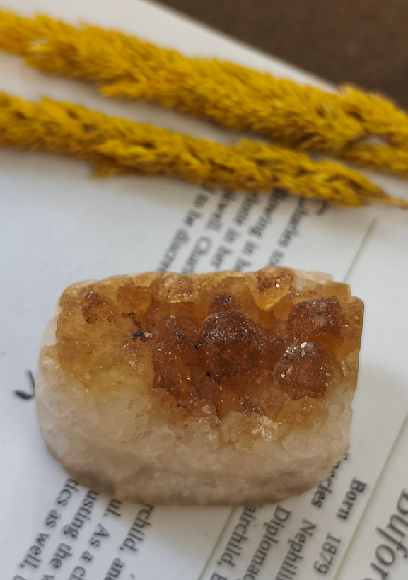 سنگ ژئود سیترین ۱۰۰گرم راف تراش نخورده اصل معدنی کلکسیونی