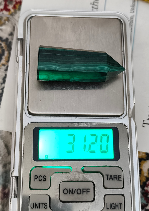 منشور مالاکیت اصل کنگو ۳۱.۲۰گرم اصل طبیعی معدنی کلکسیونی