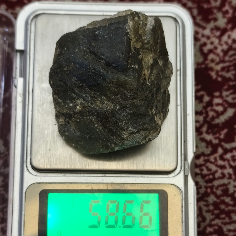 سنگ لابرادوریت راف تراش نخورده ۵۸.۶۶ گرم اصل طبیعی کلکسیونی