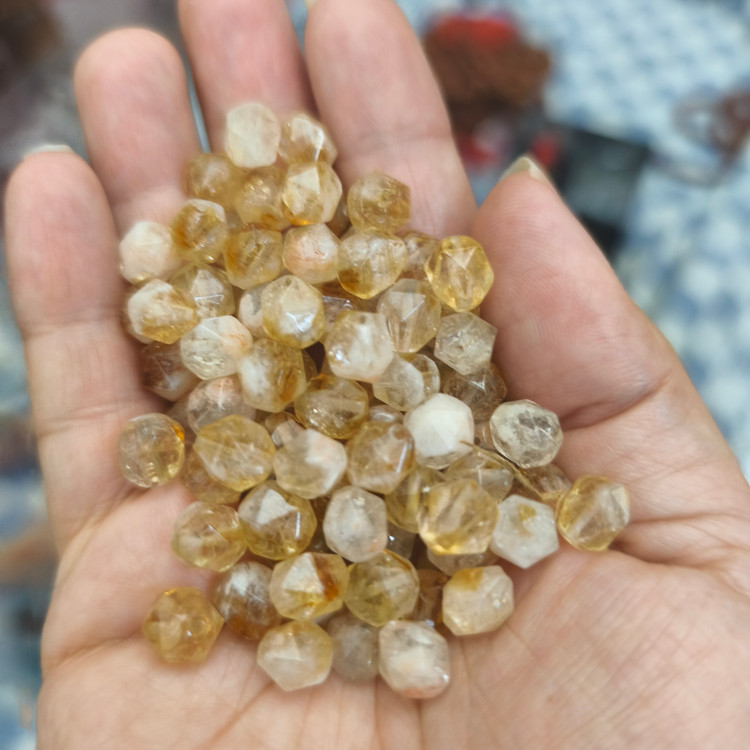 مهره سنگ سیترین برزیلی تراش استار ۸میل اصل معدنی سوراخ دار