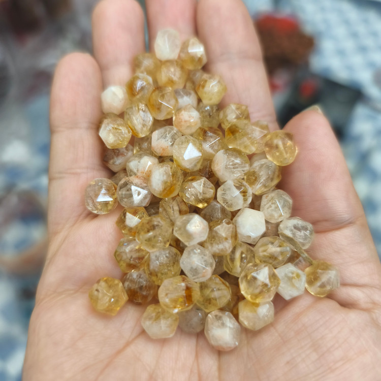 مهره سنگ سیترین برزیلی تراش استار ۸میل اصل معدنی سوراخ دار