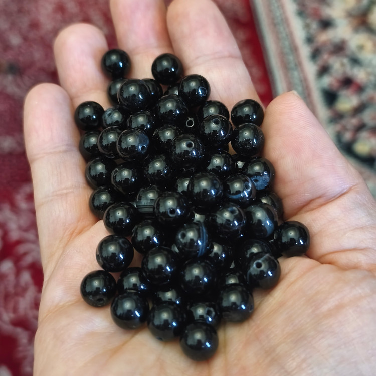 مهره سنگ عقیق سیاه سایز 8 گوی سنگ عقیق سیاه سوراخ دار سنگ طبیعی اصل