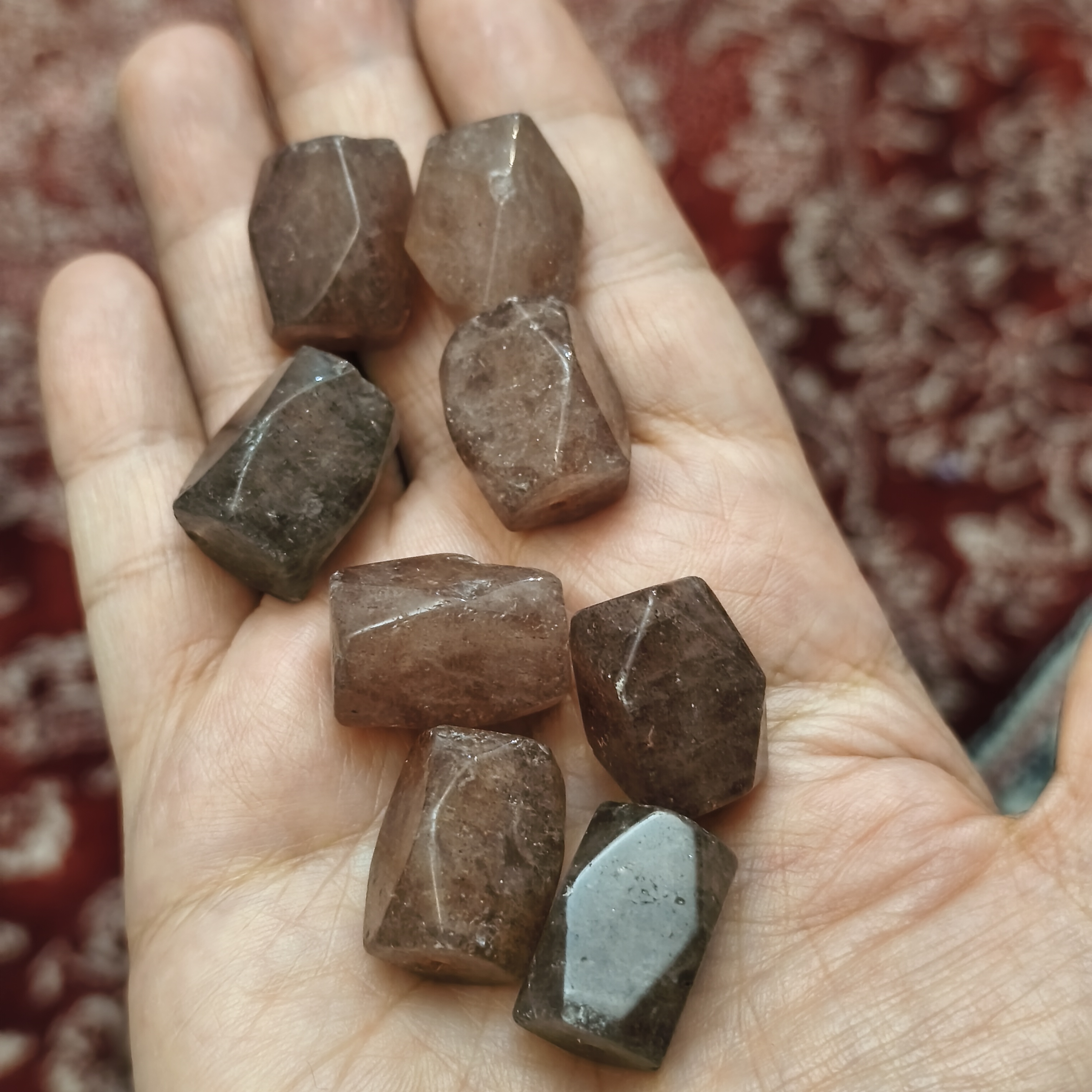 مهره چری کوارتز تراش چهاروجهی اصل معدنی سوراخ داراسترابری کوارتز توت فرنگی