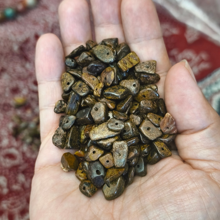 مهره برنزیت چیپسی اصل معدنی سوراخ دار