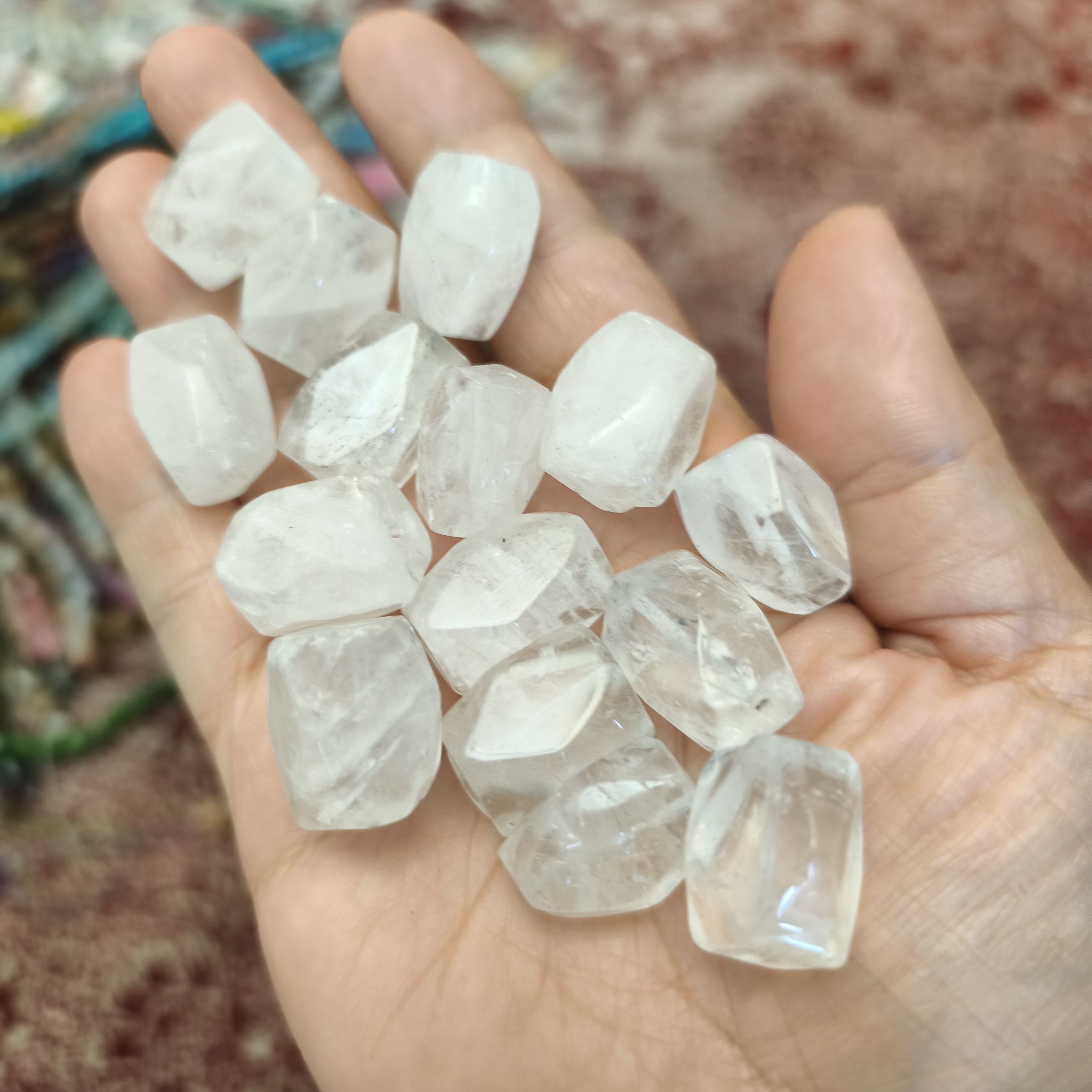 مهره سنگ کوارتز شفاف تراش چهاروجهی اصل معدنی سوراخ دار
