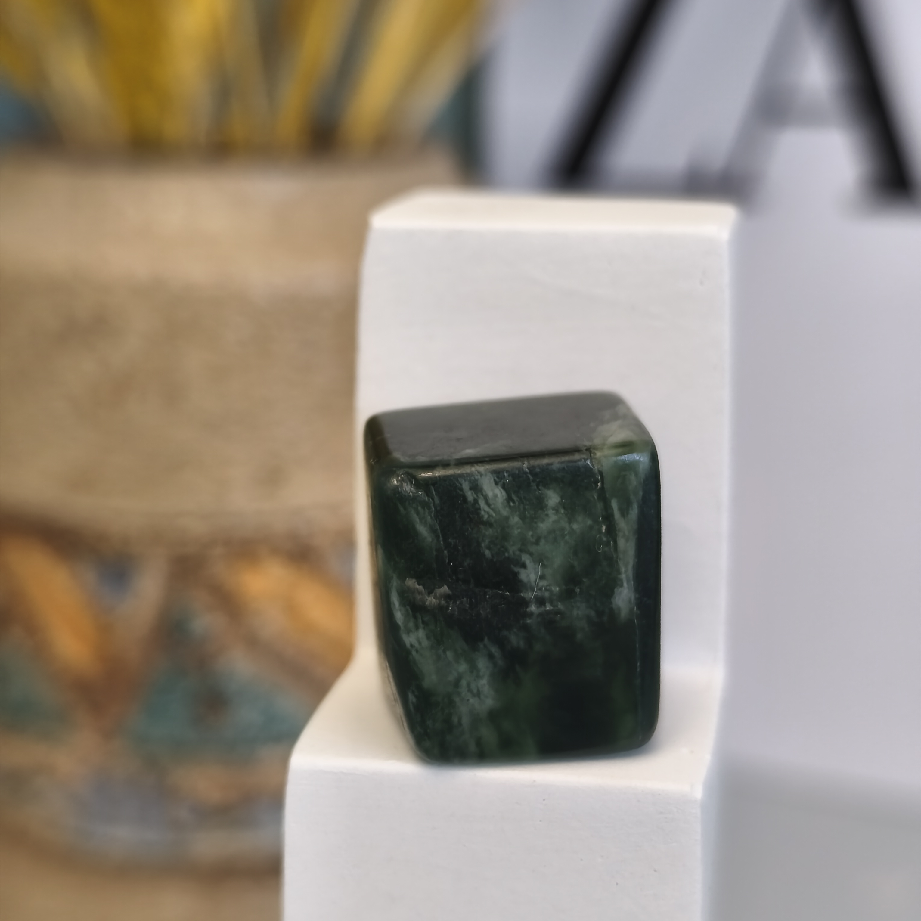 تامبل سنگ یشم افغان 13,95گرم اصل معدنی کلکسیونی