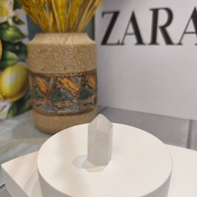 منشور سنگ رزکوارتز ماداگاسکار۱۳.۸۹ گرم اصل معدنی