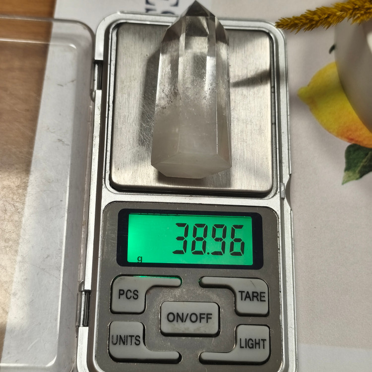 منشور سنگ کریستال کوارتز شفاف 38.96گرم اصل معدنی کلکسیونی
