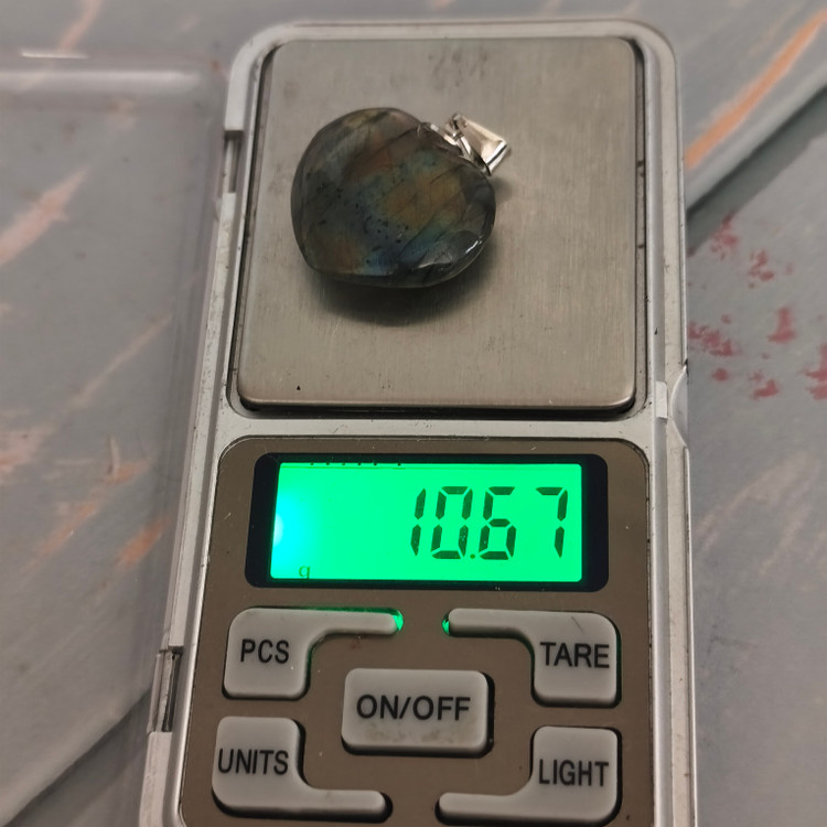 گردنبند سنگ لابرادوریت قلبی 10.67گرم اصل معدنی با زنجیر استیل