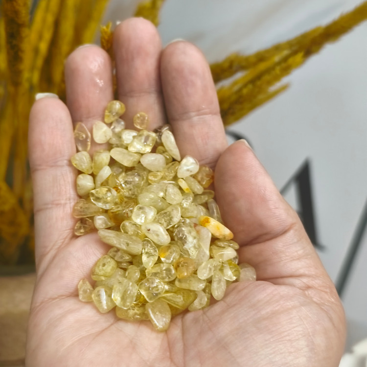 مهره سنگ سیترین چیپسی برزیلی دفرمه تراش نخورده سنگ اصل درجه یک