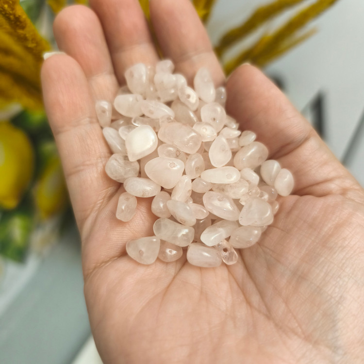 مهره سنگ رزکوارتز چیپسی درجه یک طبیعی سوراخ دار معدنی
